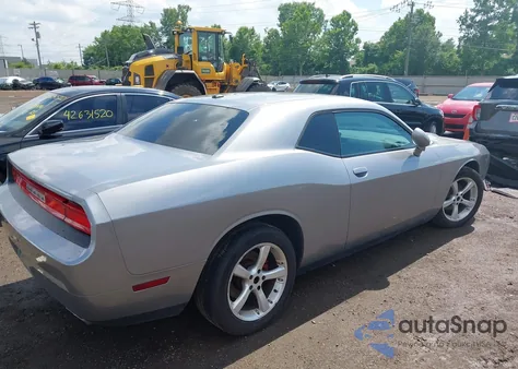 2013 Dodge Challenger Sxt z USA, uszkodzony, nr VIN 2C3CDYAG7DH675121